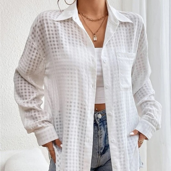 New white button long sleeve top - Picture 3 of 7